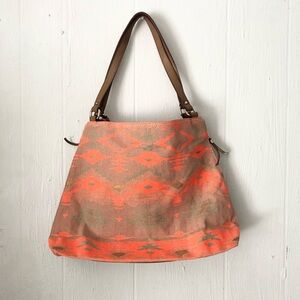Stella & Dot The Switch Ikat Aztec Coral/Gold Tote